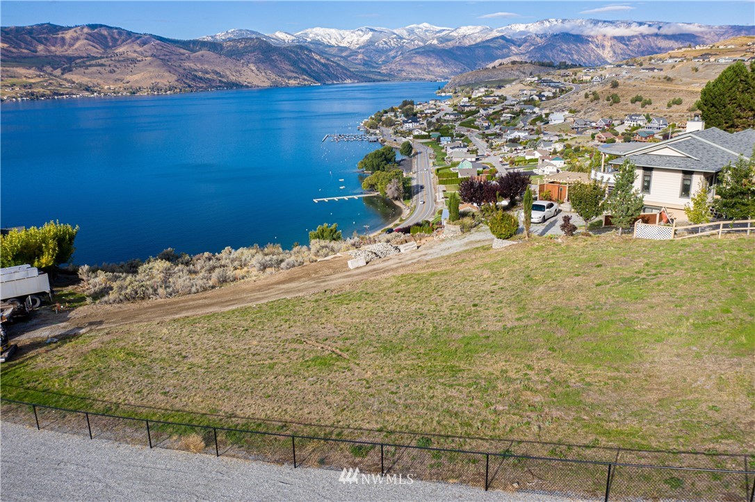 112 Riviera Place Chelan, WA 98816 - Photo 12 of 25 Gallery Image 12