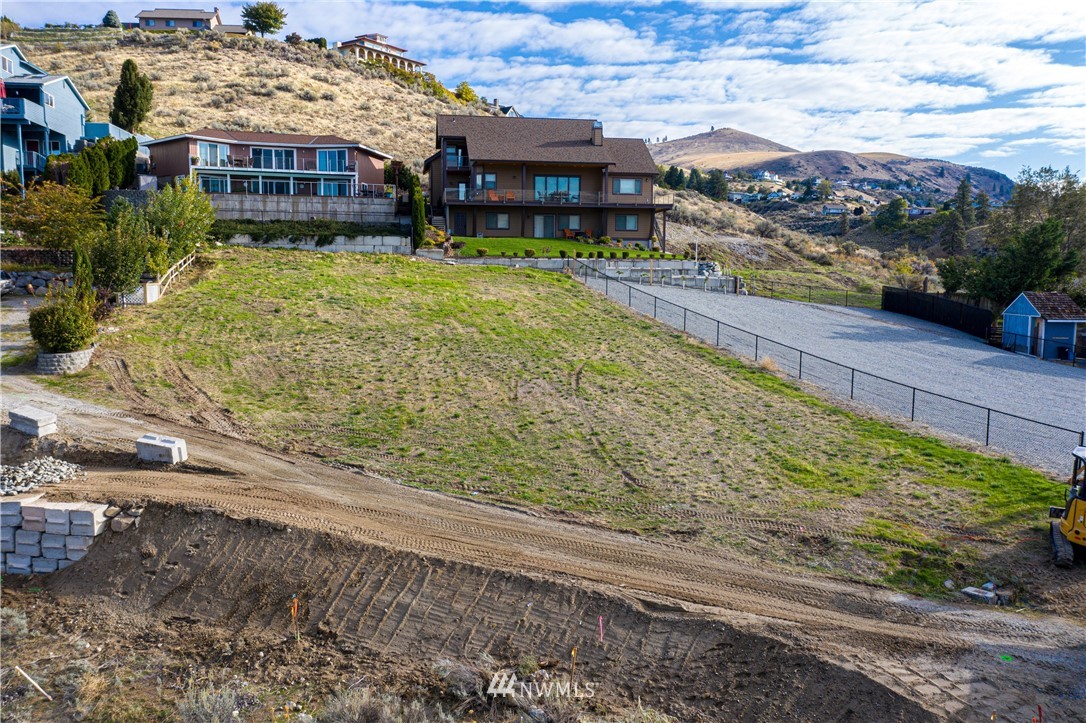 112 Riviera Place Chelan, WA 98816 - Photo 15 of 25 Gallery Image 15