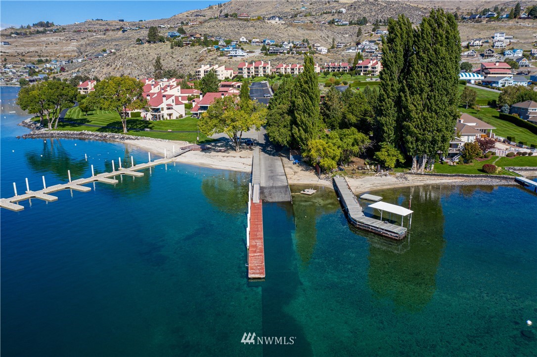 112 Riviera Place Chelan, WA 98816 - Photo 16 of 25 Gallery Image 16
