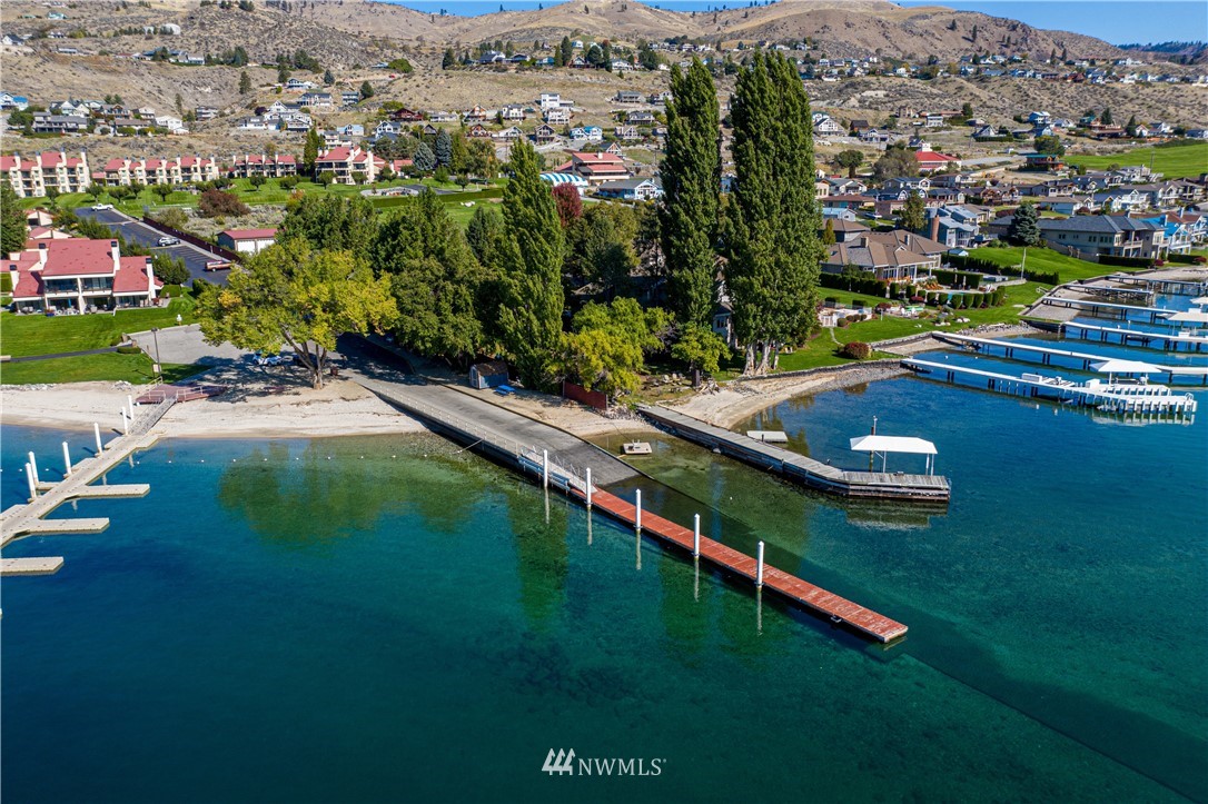 112 Riviera Place Chelan, WA 98816 - Photo 17 of 25 Gallery Image 17