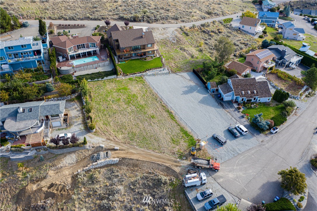 112 Riviera Place Chelan, WA 98816 - Photo 8 of 25 Gallery Image 8