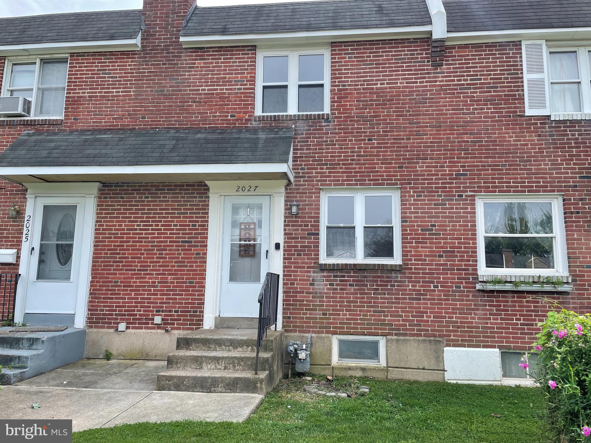 2027 Carter Road Folcroft, PA 19032 - Photo 2 of 30 Exterior front