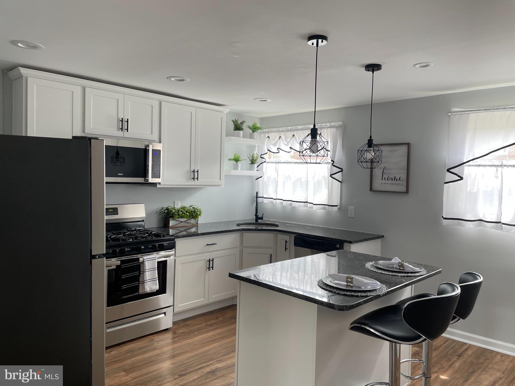 2027 Carter Road Folcroft, PA 19032 - Photo 7 of 30 Kitchen