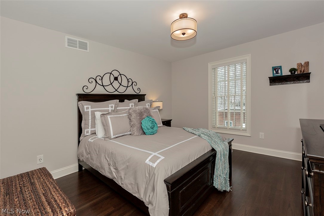 22688 Douglas Road Shaker Heights, OH 44122 - Photo 22 of 28 Bedroom 4 has a lovely private bath