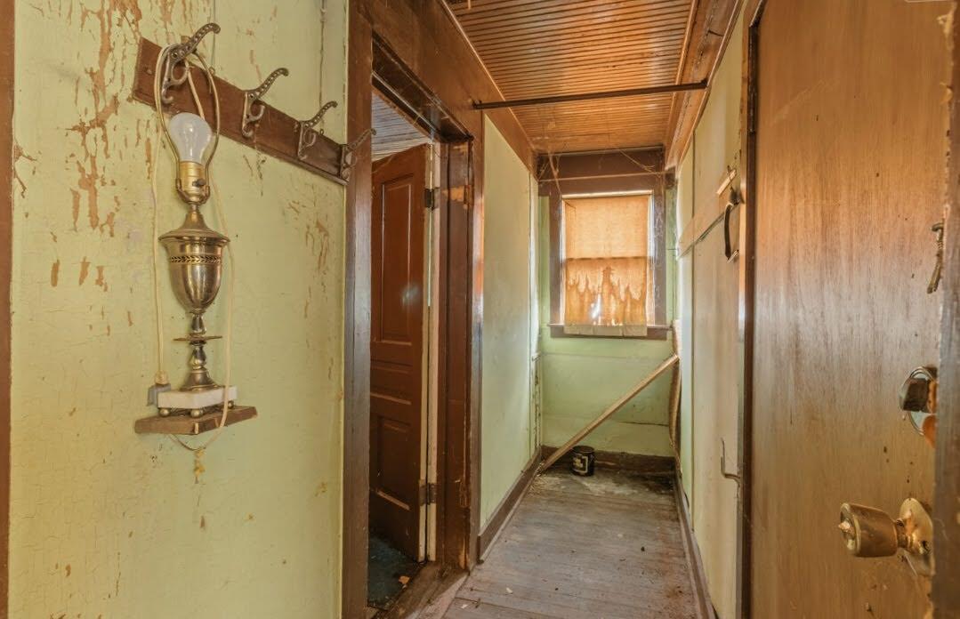 2466 North 33rd Street Milwaukee, WI 53210 - Photo 11 of 18 City Prop (34)