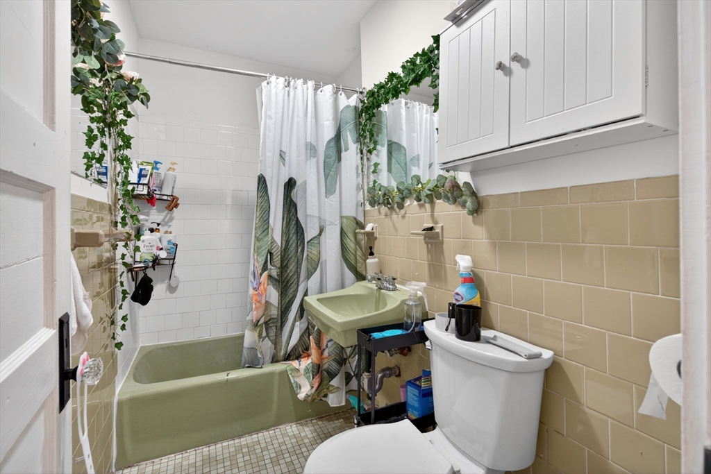 671 Washington Street, Unit 1 Boston, MA 02135 - Photo 12 of 13