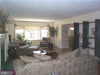 879 Gainsway Road Yardley, PA 19067 - Photo 2 of 6 Gallery Image 2