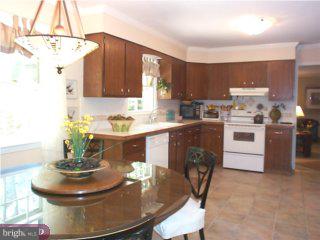 879 Gainsway Road Yardley, PA 19067 - Photo 4 of 6 Gallery Image 4