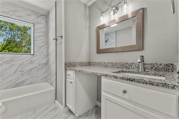 $199,900 | 709 North Rita Street, Lacy-Lakeview, TX 76705