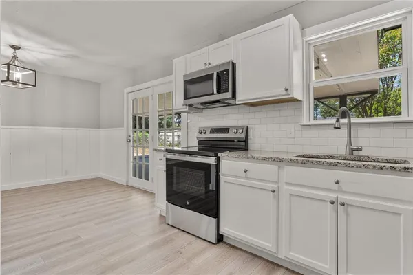 $199,900 | 709 North Rita Street, Lacy-Lakeview, TX 76705