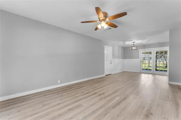 $199,900 | 709 North Rita Street, Lacy-Lakeview, TX 76705