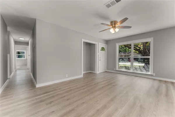 $199,900 | 709 North Rita Street, Lacy-Lakeview, TX 76705