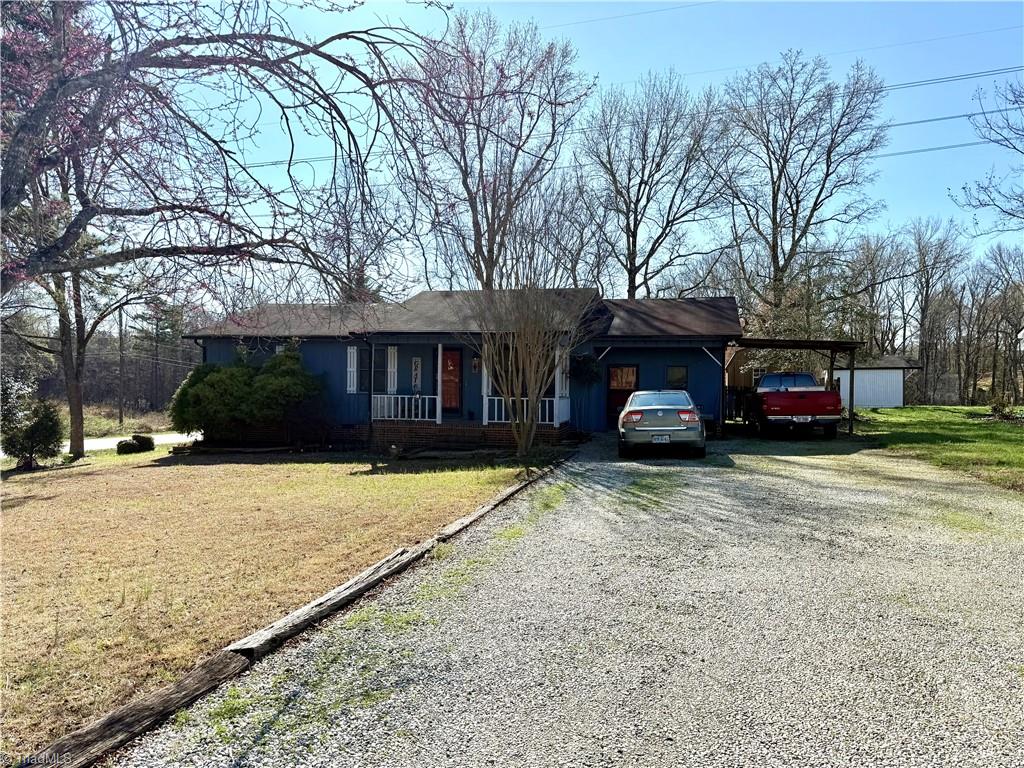 4151 Valley Ridge Drive Trinity, NC 27370 - Photo 2 of 20