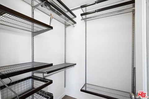 $850,000 | 432 South Hamel Road, Unit 302, Los Angeles, CA 90048