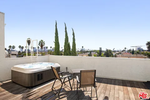 $850,000 | 432 South Hamel Road, Unit 302, Los Angeles, CA 90048