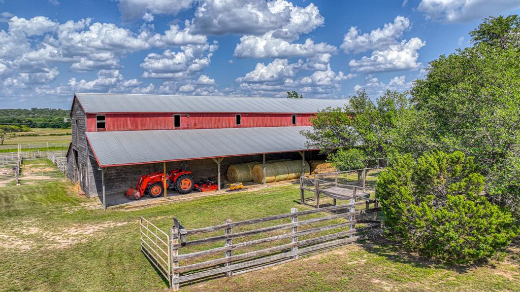 8601 Star Hollow Road Lipan, TX 76462 - Photo 25 of 40