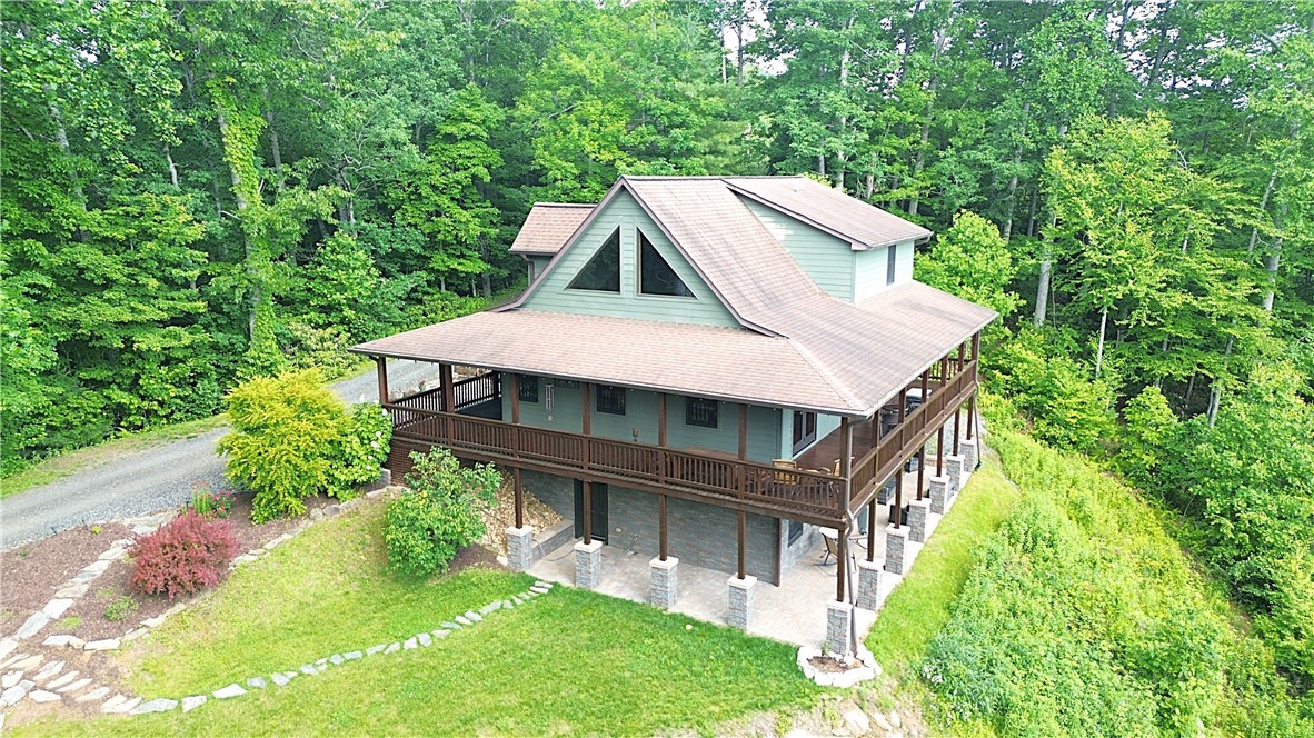 1400 Rustic Road West Jefferson, NC 28694 - Photo 2 of 23