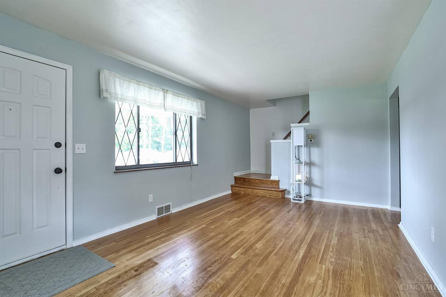 558 Rentz Place Cincinnati, OH 45238 - Photo 11 of 36