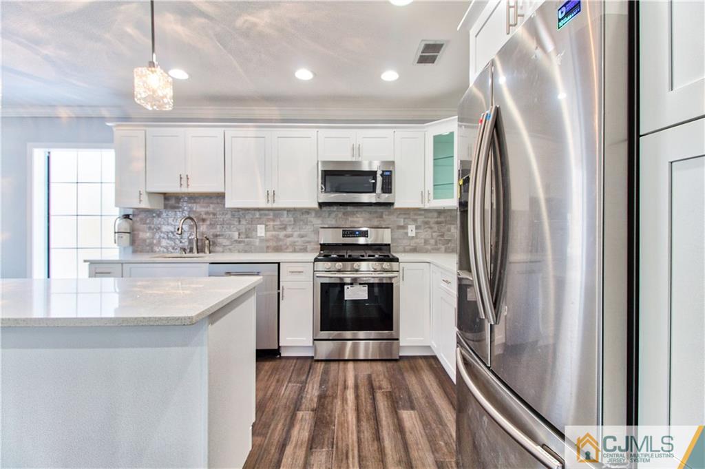 1 Hempstead Road Monroe Township, NJ 08831 - Photo 9 of 25 Gallery Image 9