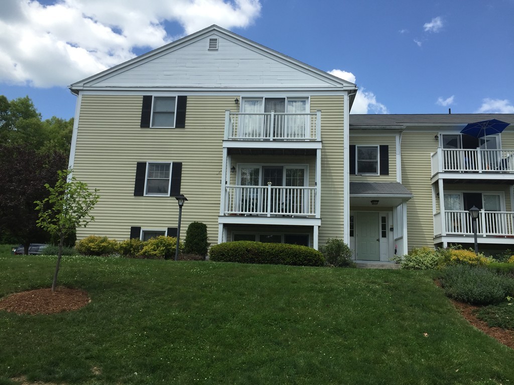46 Evergreen Road, Unit 206 Northampton, MA 01053 - Photo 1 of 11 Gallery Image 1