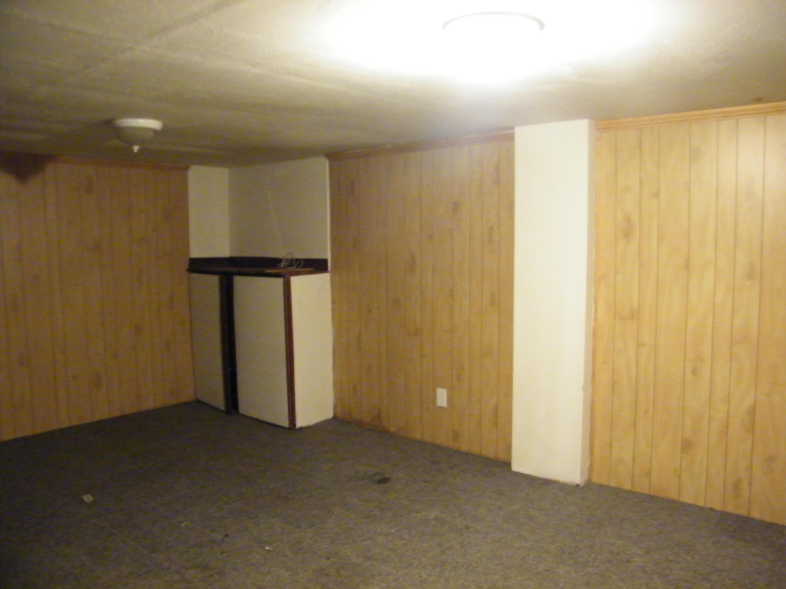 2223 Noe Bixby Road Columbus, OH 43232 - Photo 12 of 12