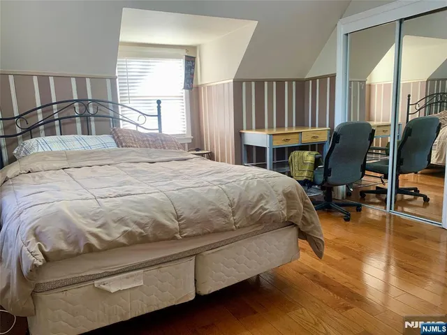 $859,999 | 113 East Cedar Lane, Teaneck, NJ 07666