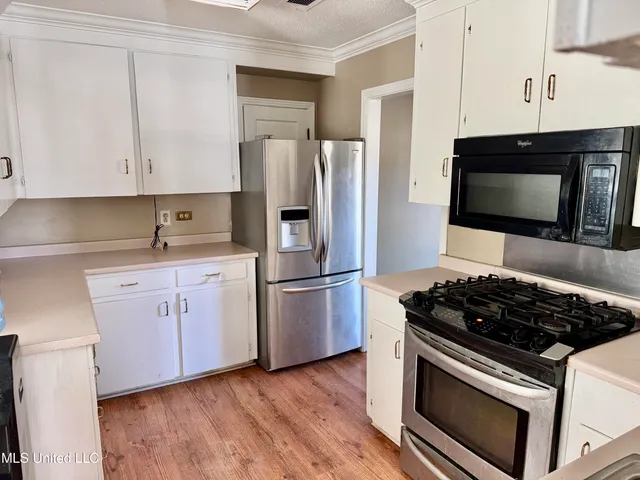 $159,000 | 221 Sgt Prentiss Drive, Natchez, MS 39120