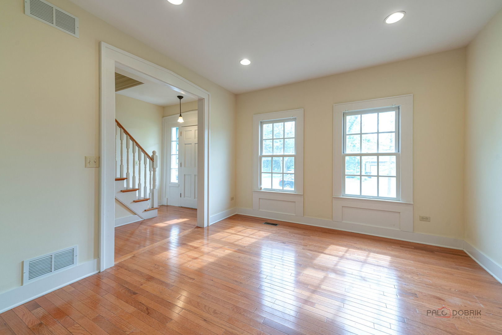 430 North Sheridan Road Waukegan, IL 60085 - Photo 7 of 44