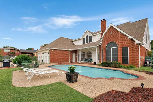 $859,000 | 128 Country Club Drive, Heath, TX 75032