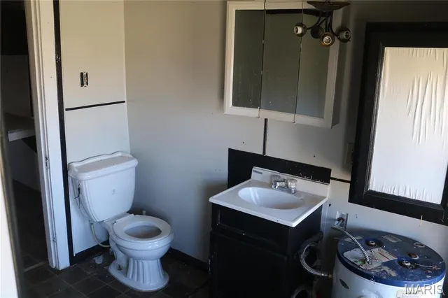 $95,000 | 605 North Spanish Street, Cape Girardeau, MO 63701