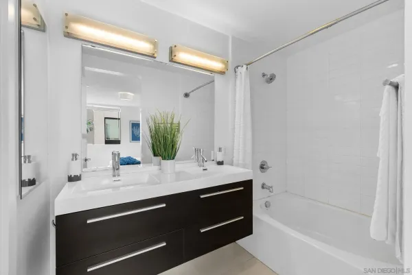 $4,995 | 2189 Catalina Boulevard, San Diego, CA 92107