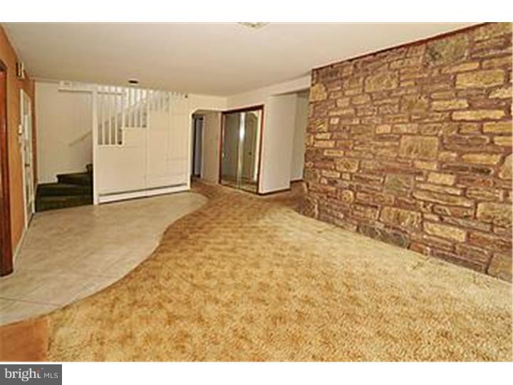 1057 Kingsley Road Rydal, PA 19046 - Photo 5 of 25 Dining Room