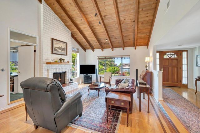 $3,025,000 | 450 Marview Lane, Solana Beach, CA 92075