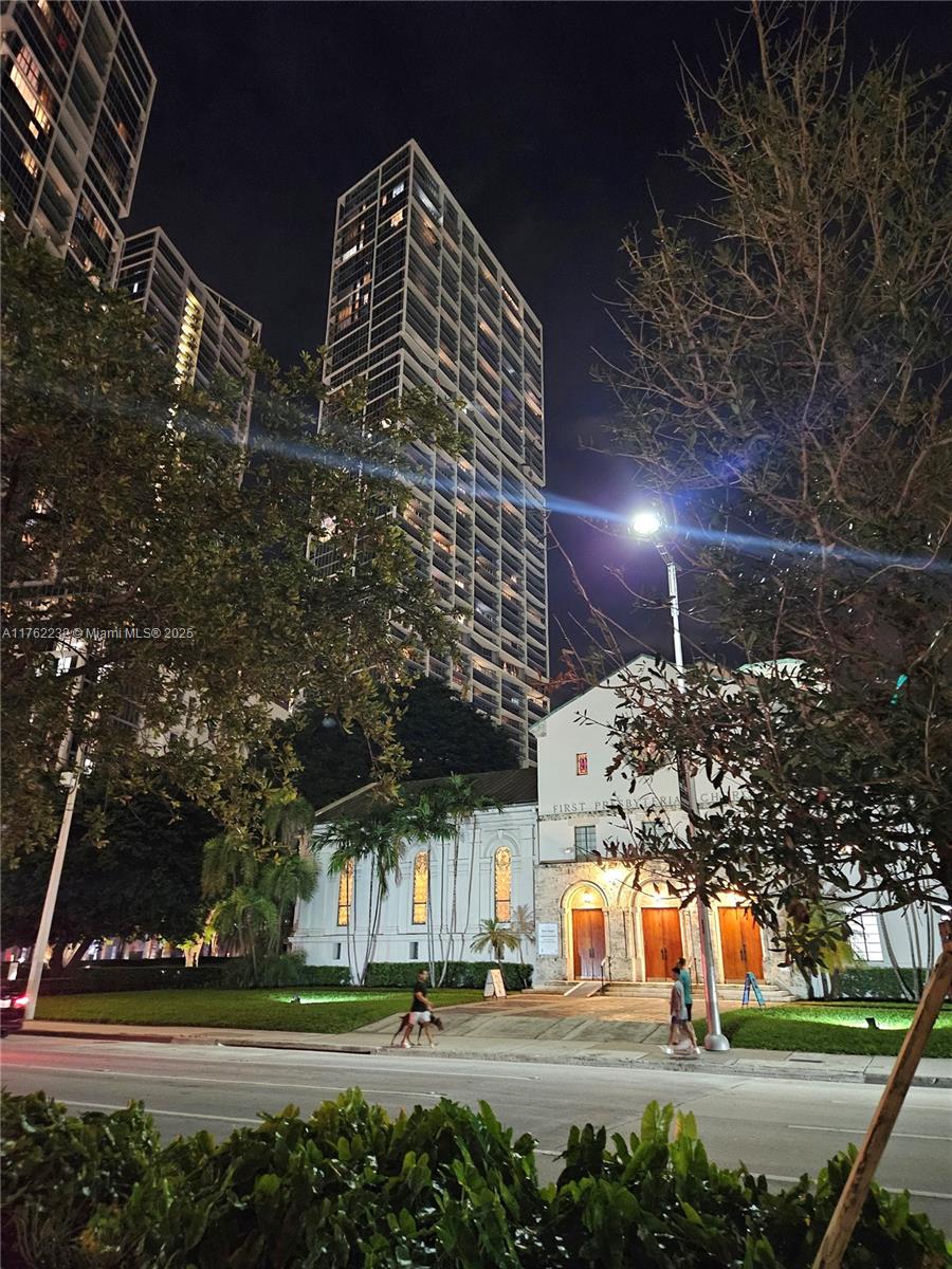 495 Brickell Avenue, Unit 4907 Miami, FL 33131 - Photo 41 of 65 495 Tower from Brickell Ave