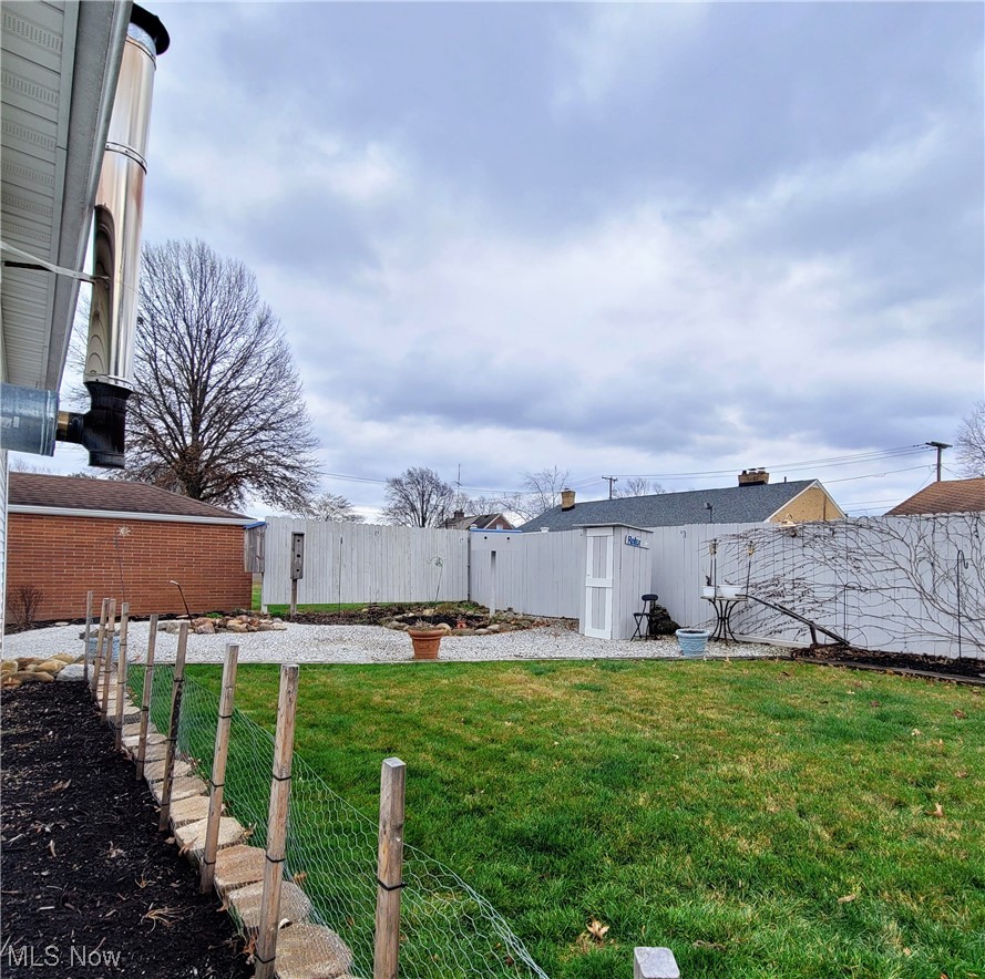 4520 4th Street Northwest Canton, OH 44708 - Photo 5 of 29 View of yard