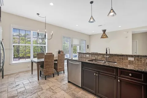 $1,150,000 | 1419 Southwest 21st Court, Fort Lauderdale, FL 33315