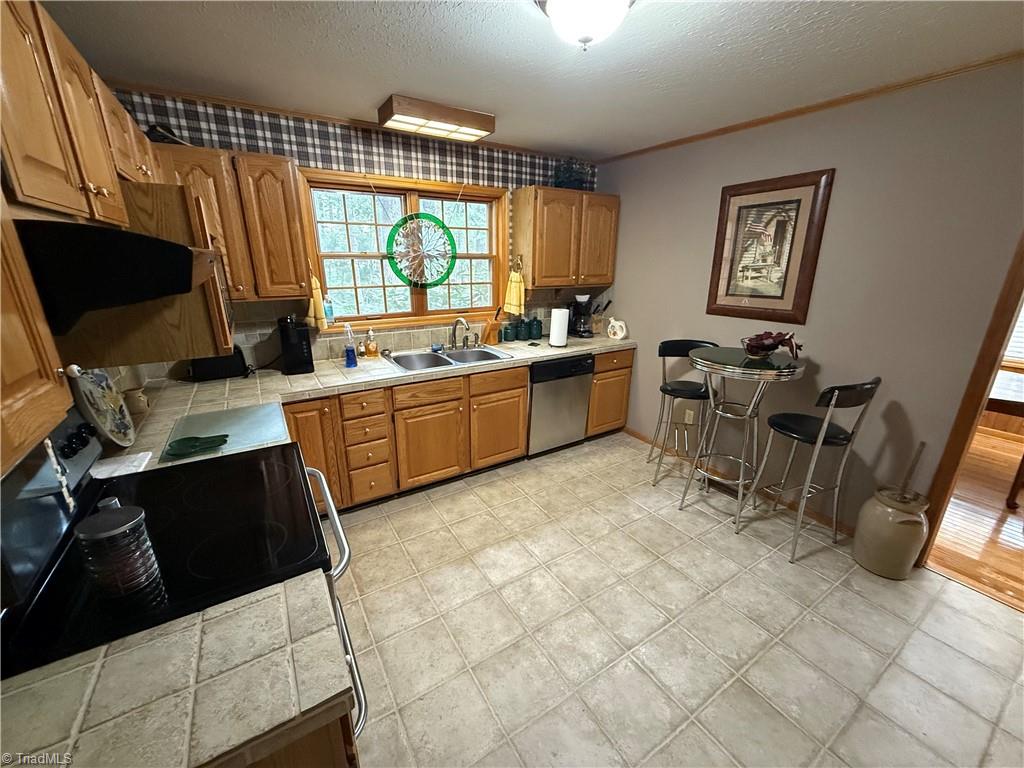 746 Cascade Trail Fancy Gap, VA 24328 - Photo 26 of 36