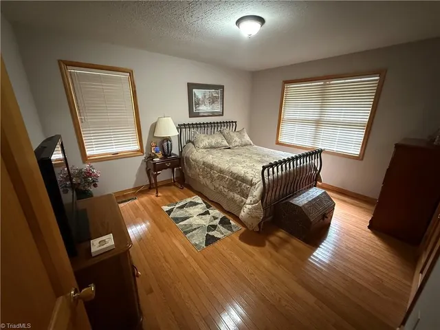 $449,900 | 746 Cascade Trail, Fancy Gap, VA 24328