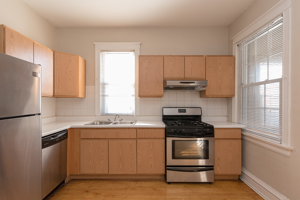 1440 West Addison Street, Unit 2 Chicago, IL 60613 - Photo 2 of 20