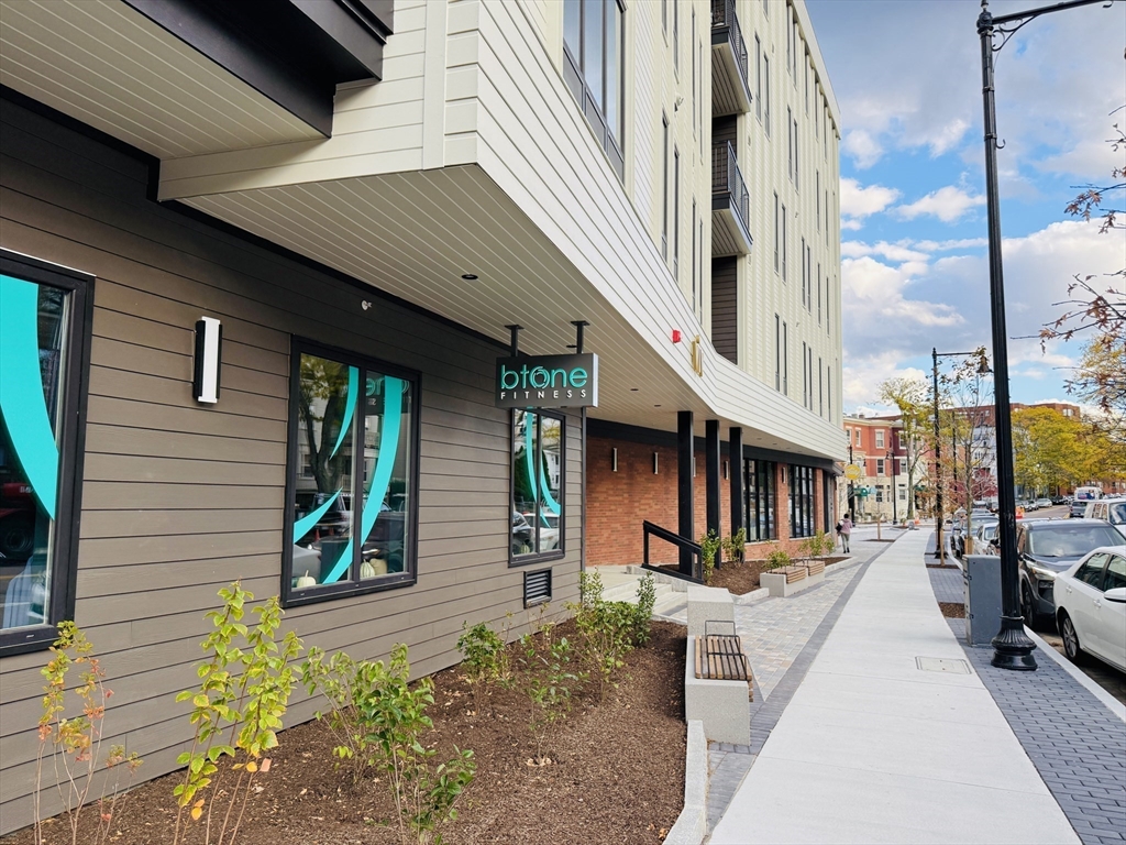 500 Talbot Avenue, Unit 308 Boston, MA 02124 - Photo 2 of 22