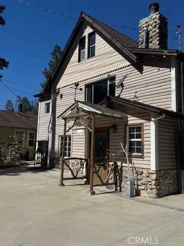 $375,000 | 22628 Seeley Drive, Crestline, CA 92325