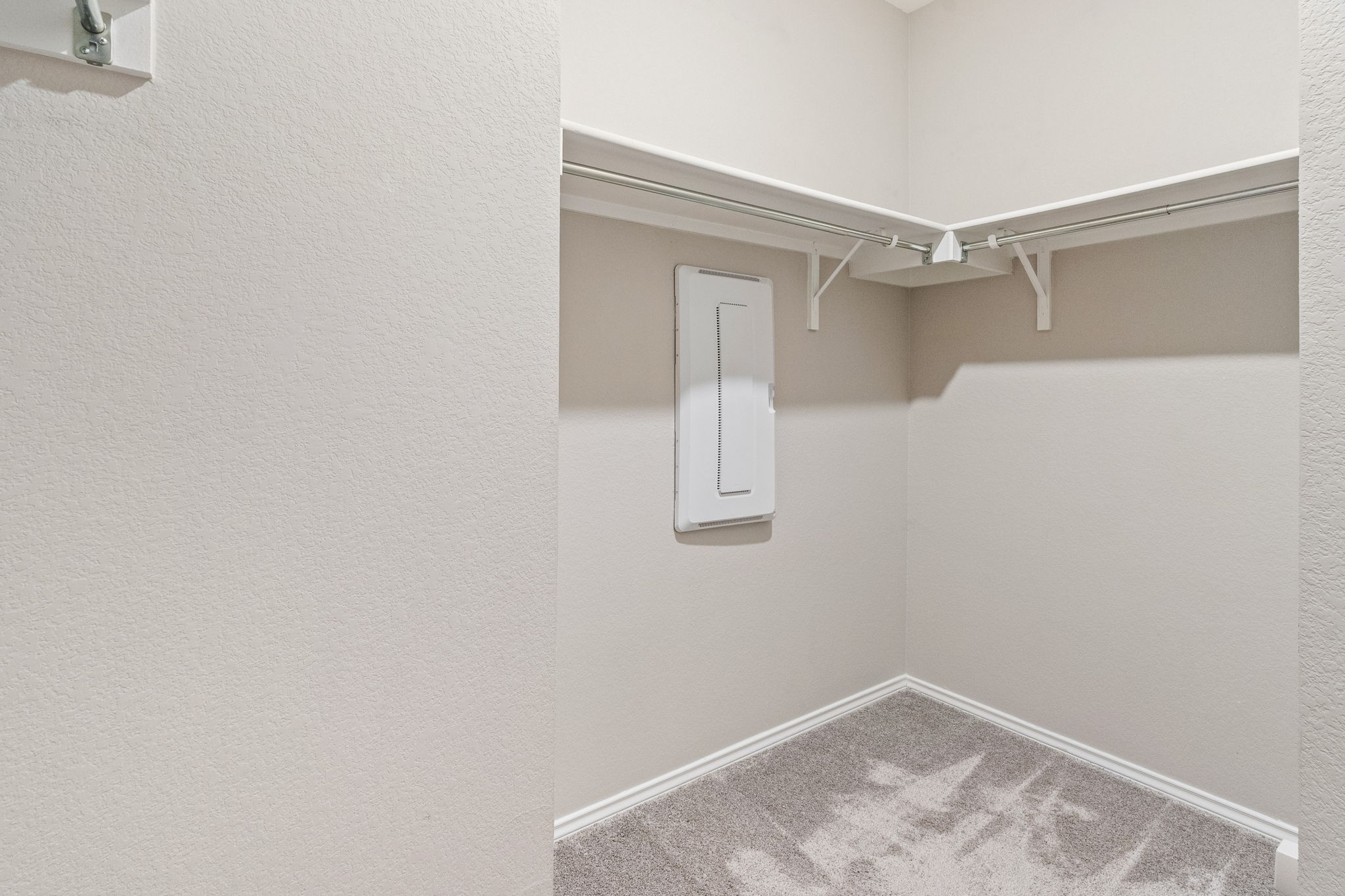 7504 Groundhog Way Austin, TX 78744 - Photo 14 of 22 a view of small space