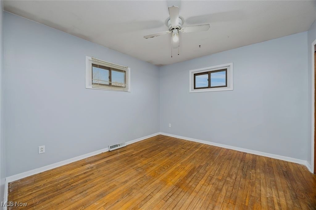 12214 Thompson Road Vermilion, OH 44089 - Photo 15 of 29 Bedroom 2 walls were freshly painted