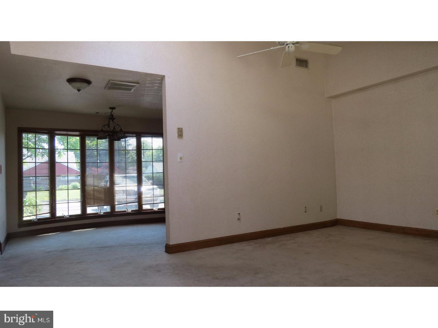 35 Silverspruce Road Levittown, PA 19056 - Photo 12 of 24 Gallery Image 12