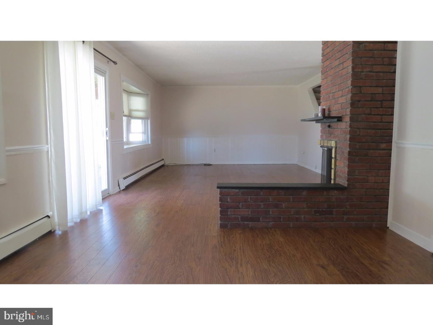 35 Silverspruce Road Levittown, PA 19056 - Photo 8 of 24 Gallery Image 8