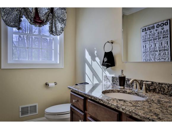 37 Silver Brook Road Salem, NH 03079 - Photo 13 of 26 Gallery Image 13