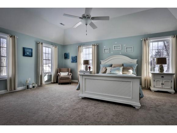 37 Silver Brook Road Salem, NH 03079 - Photo 21 of 26 Gallery Image 21