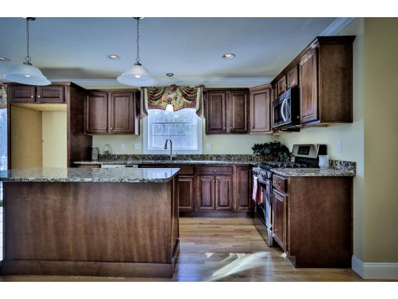 37 Silver Brook Road Salem, NH 03079 - Photo 7 of 26 Gallery Image 7