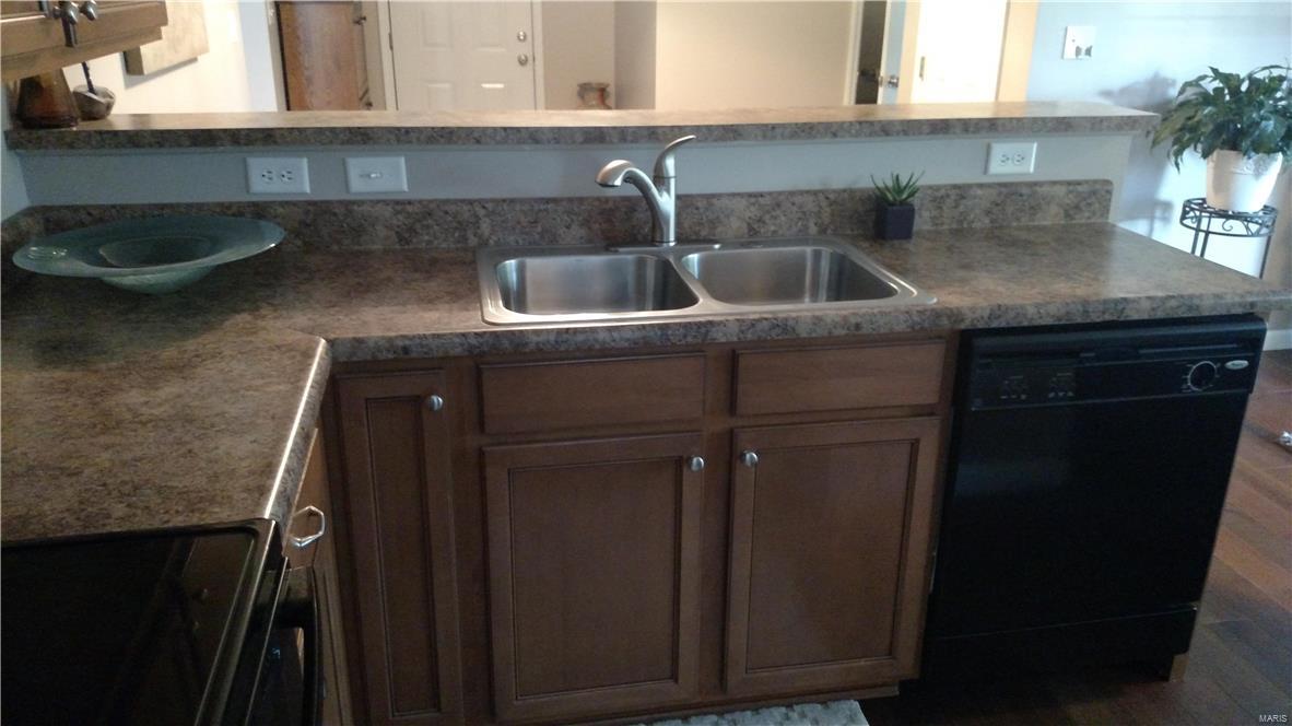 9723 Crayford Road, Unit 1C St. Louis, MO 63123 - Photo 7 of 25 Gallery Image 7