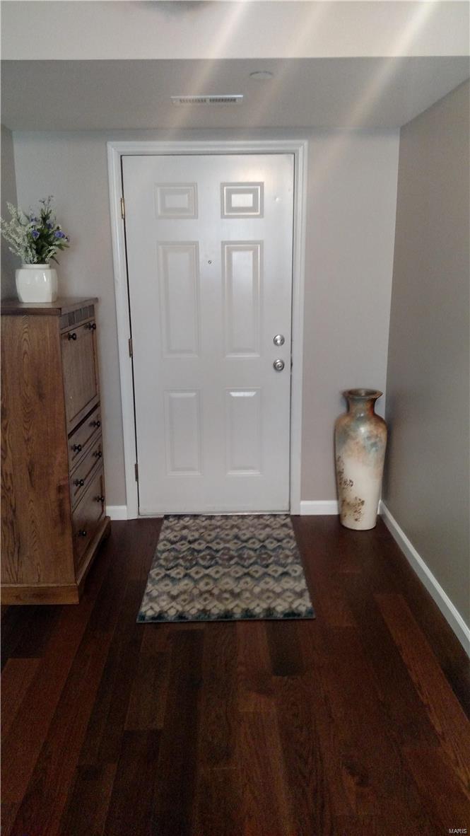 9723 Crayford Road, Unit 1C St. Louis, MO 63123 - Photo 10 of 25 Gallery Image 10